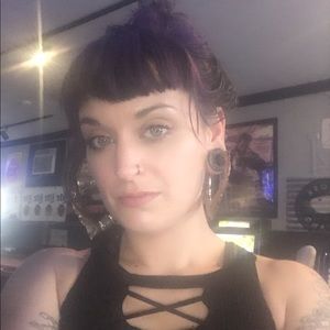 Meet your Posher, Dentana